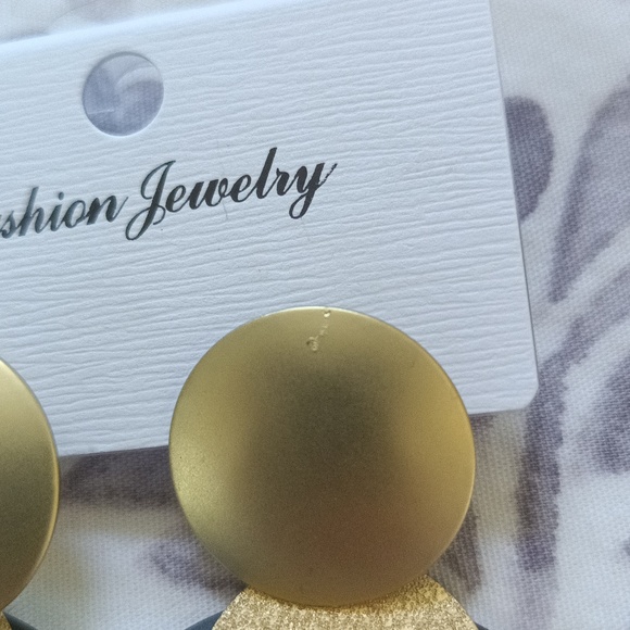 8 Earrings with cool designs, few with imperfections - Take them all for $14 - Picture 3 of 12